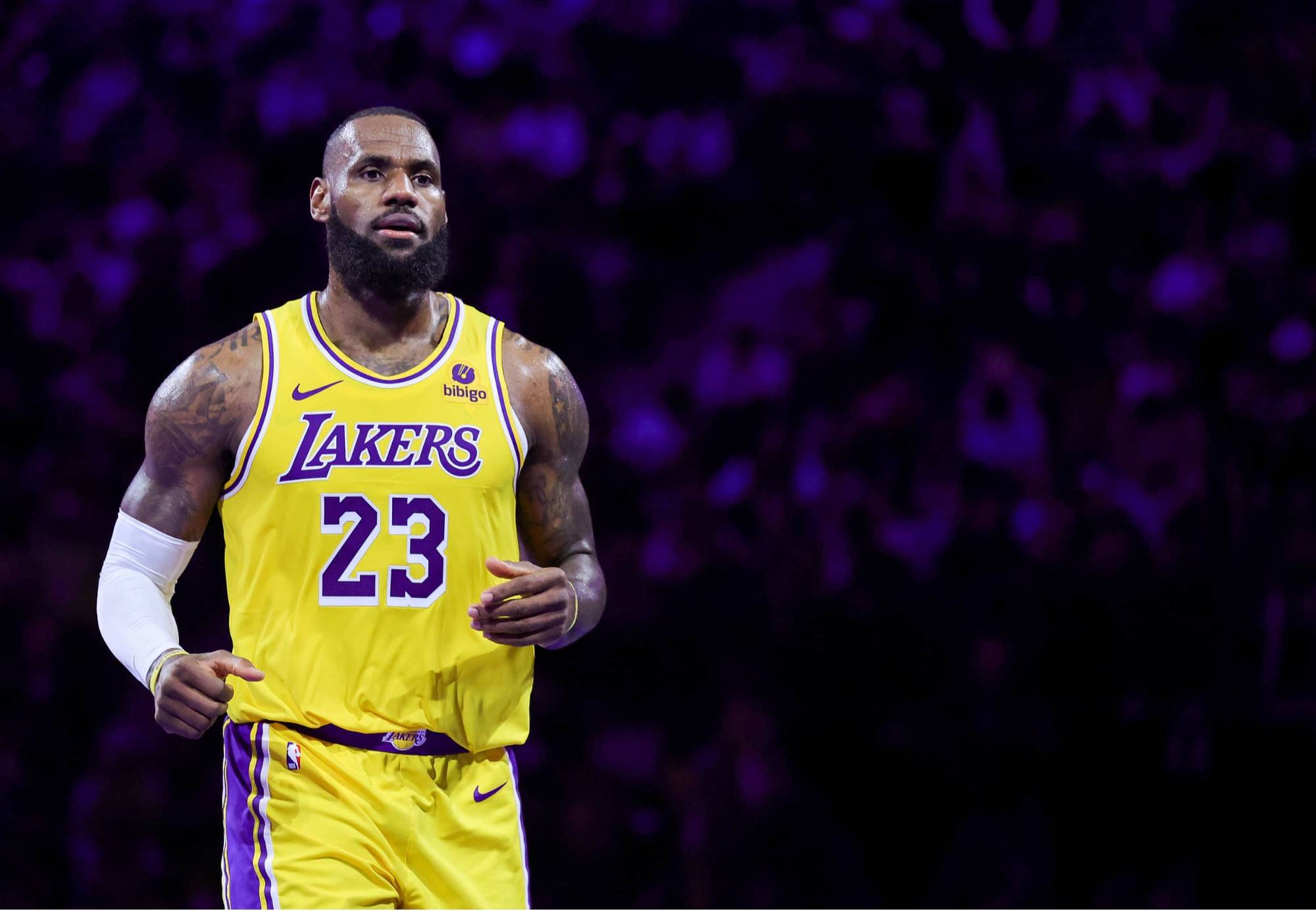 🔥詹姆斯：我会出战明天的背靠背 无伤病情况下我会打满82场常规赛